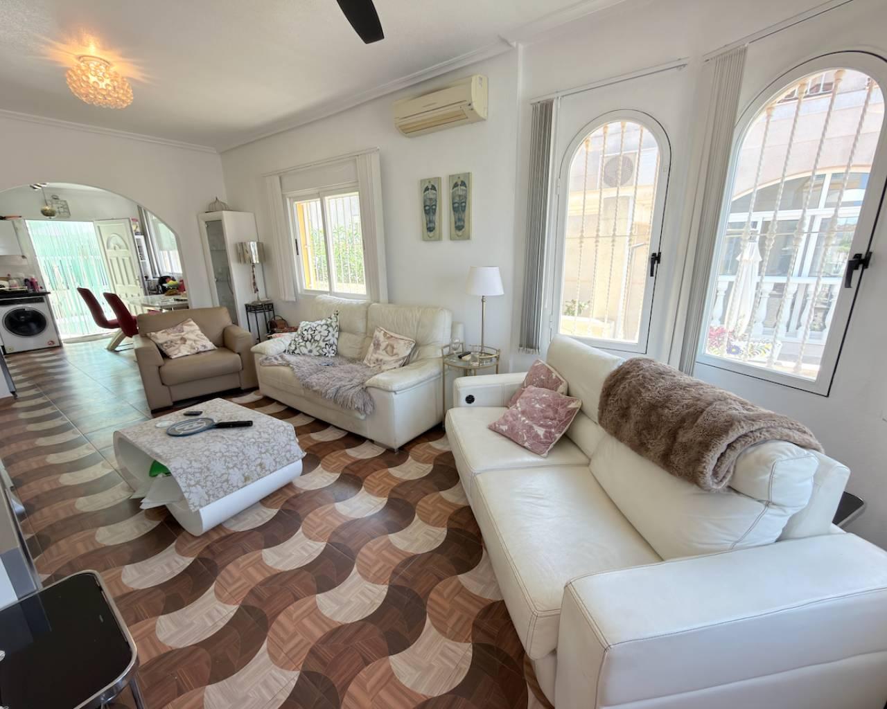 Villa en Venta en Rojales