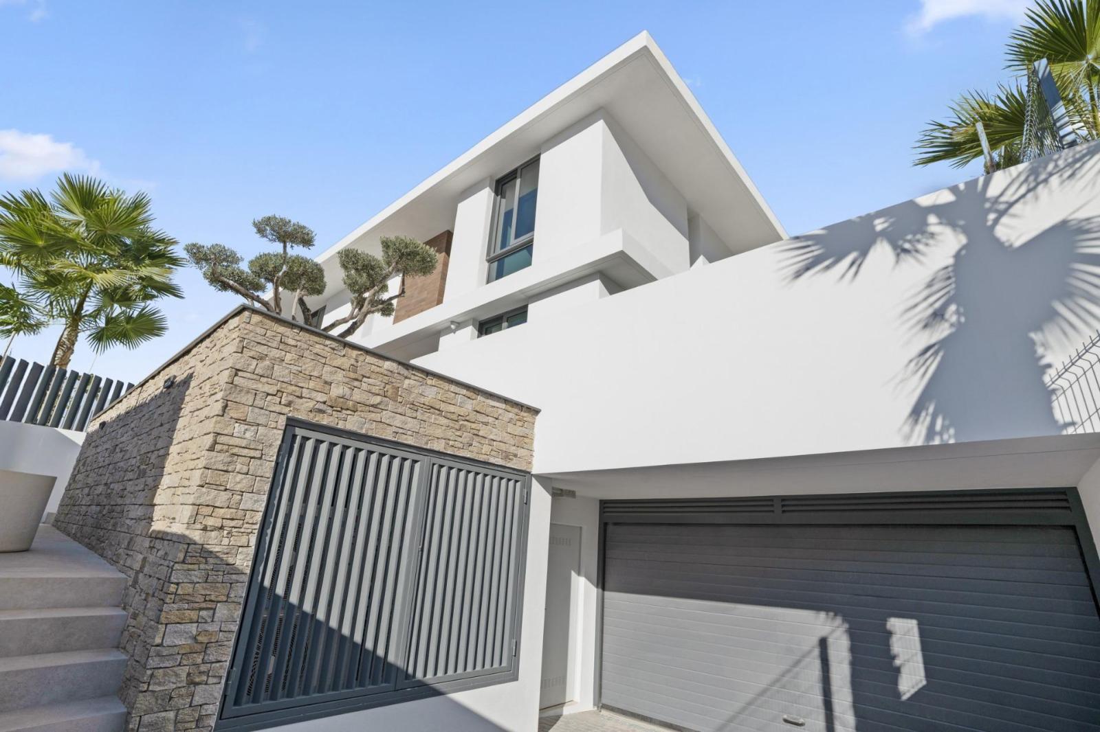 Villa for Sale in Benidorm