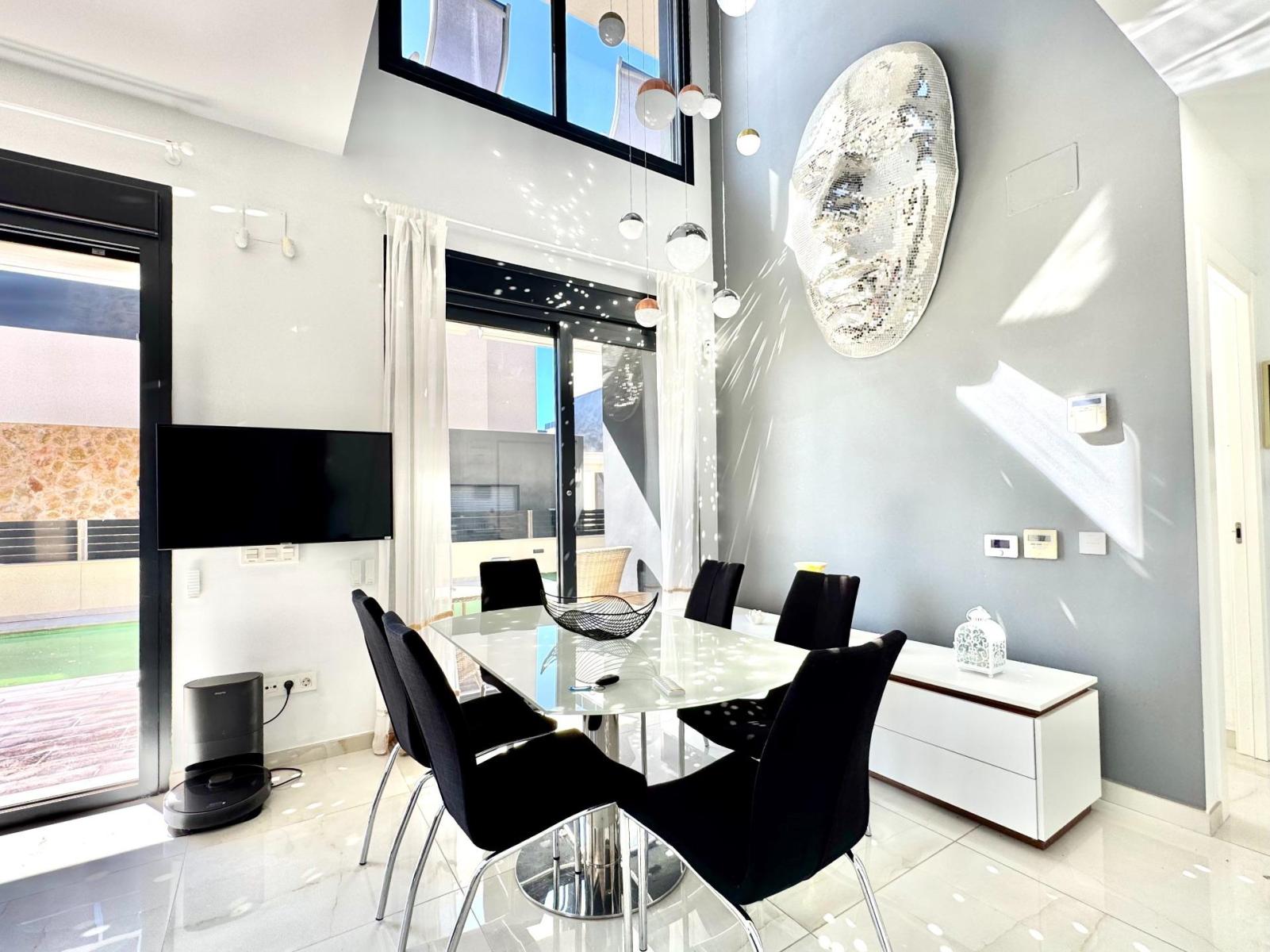 Villa en Venta en Orihuela