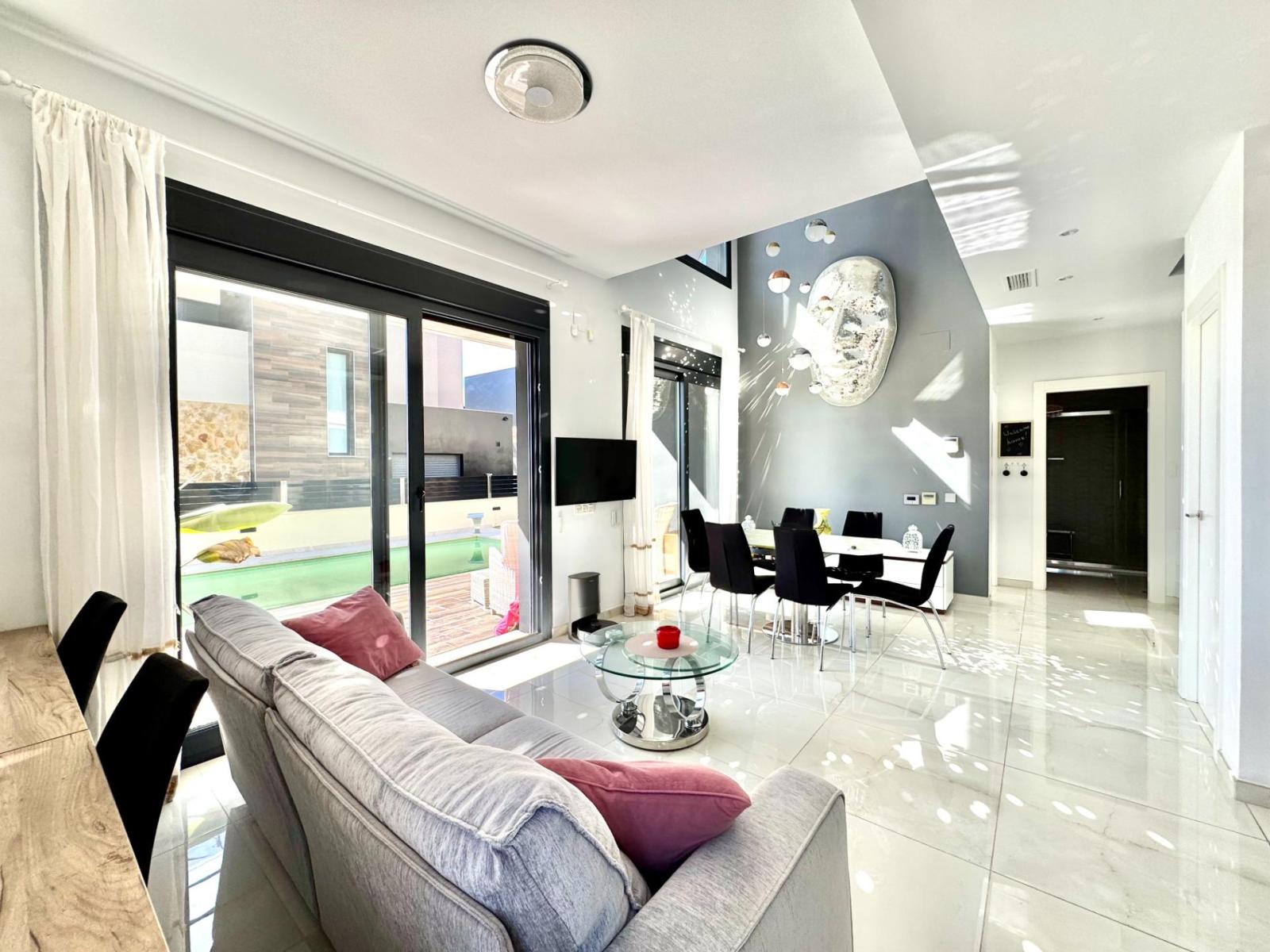 Villa en Venta en Orihuela