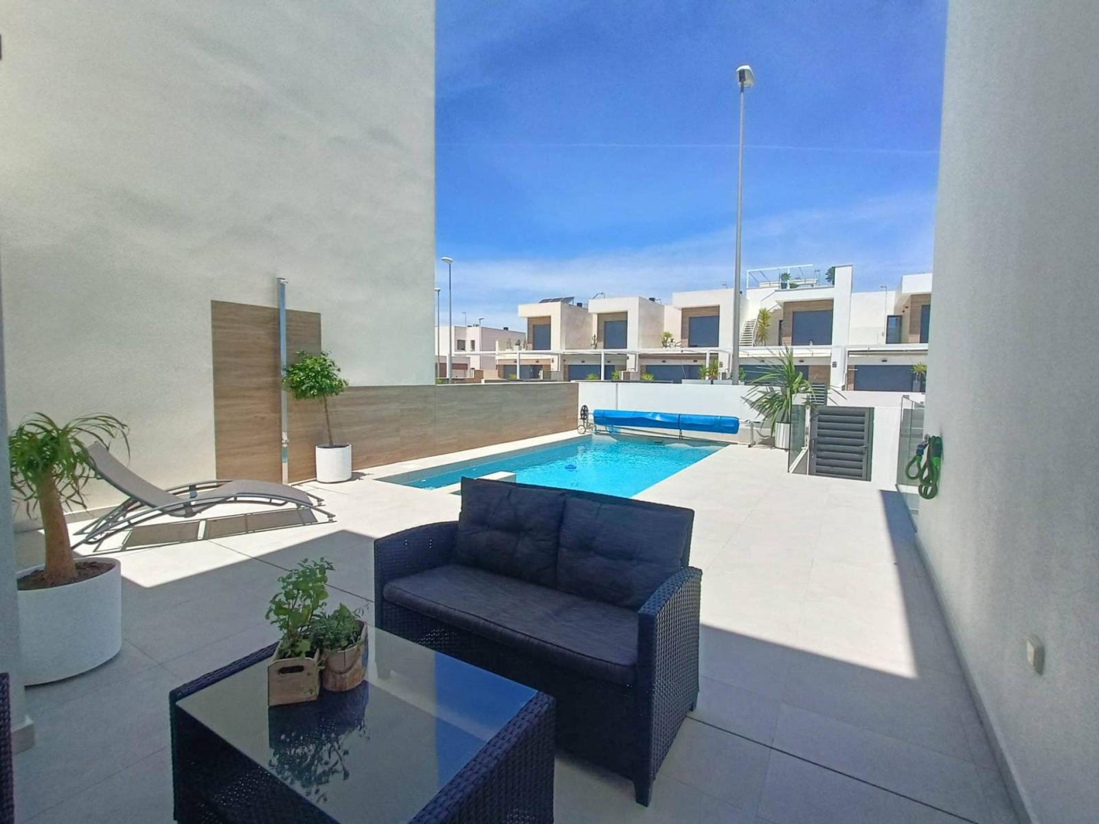 Villa en Venta en Rojales