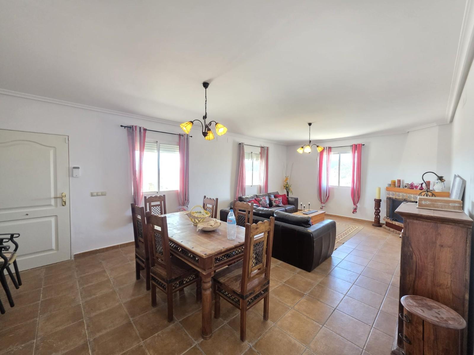 Villa for Sale in Monóvar
