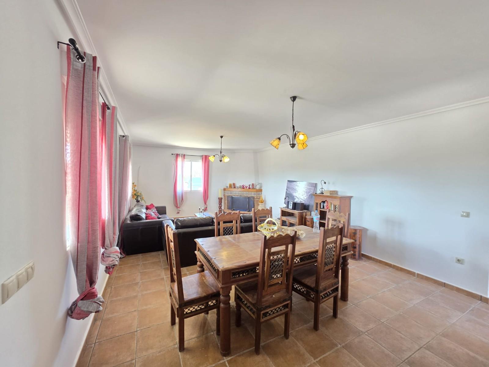 Villa for Sale in Monóvar