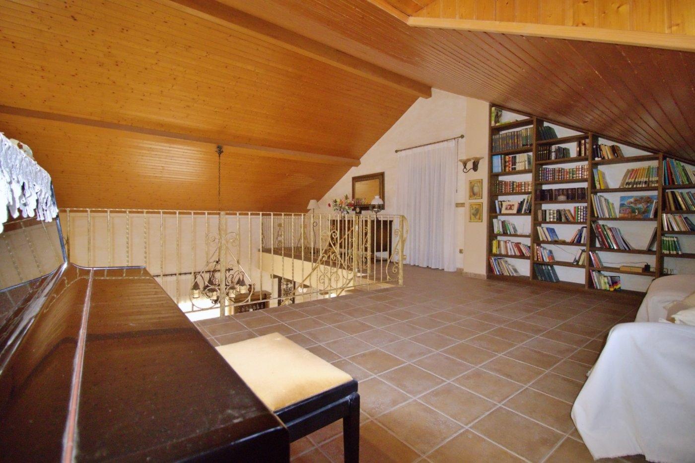 Villa for Sale in Elche