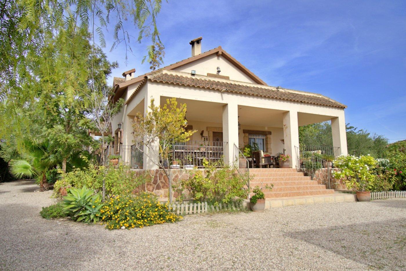 Villa for Sale in Elche
