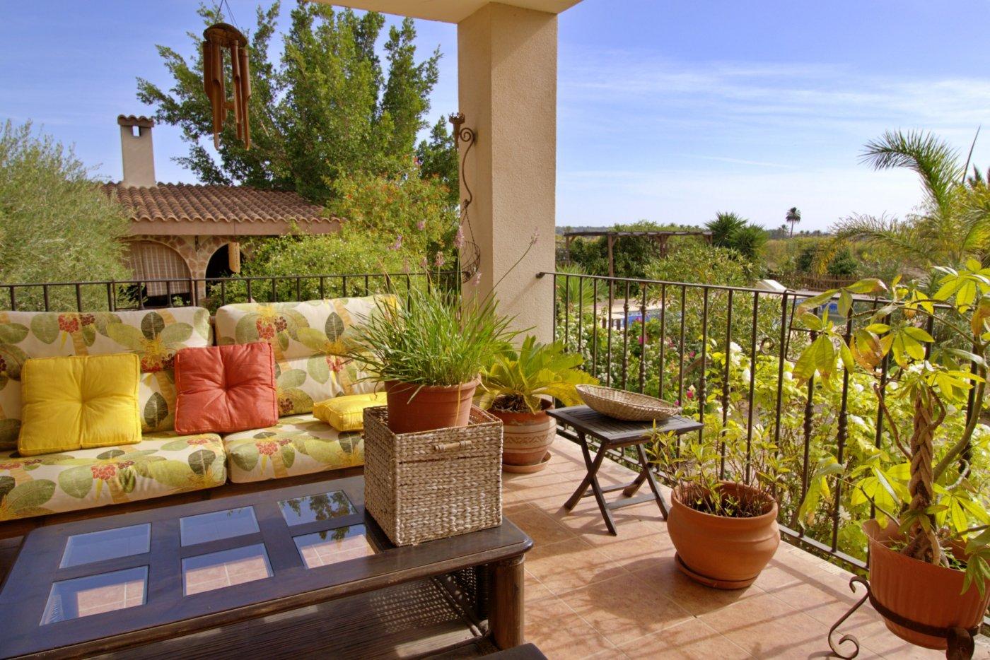 Villa for Sale in Elche