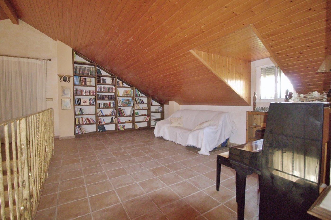 Villa for Sale in Elche