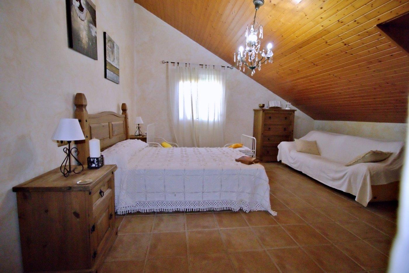 Villa for Sale in Elche