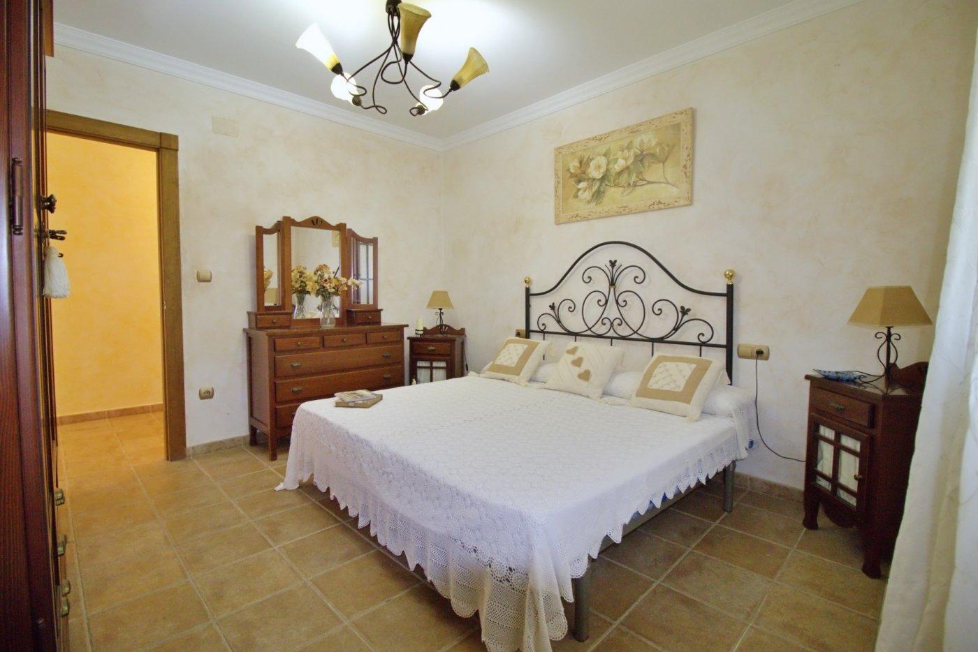 Villa for Sale in Elche