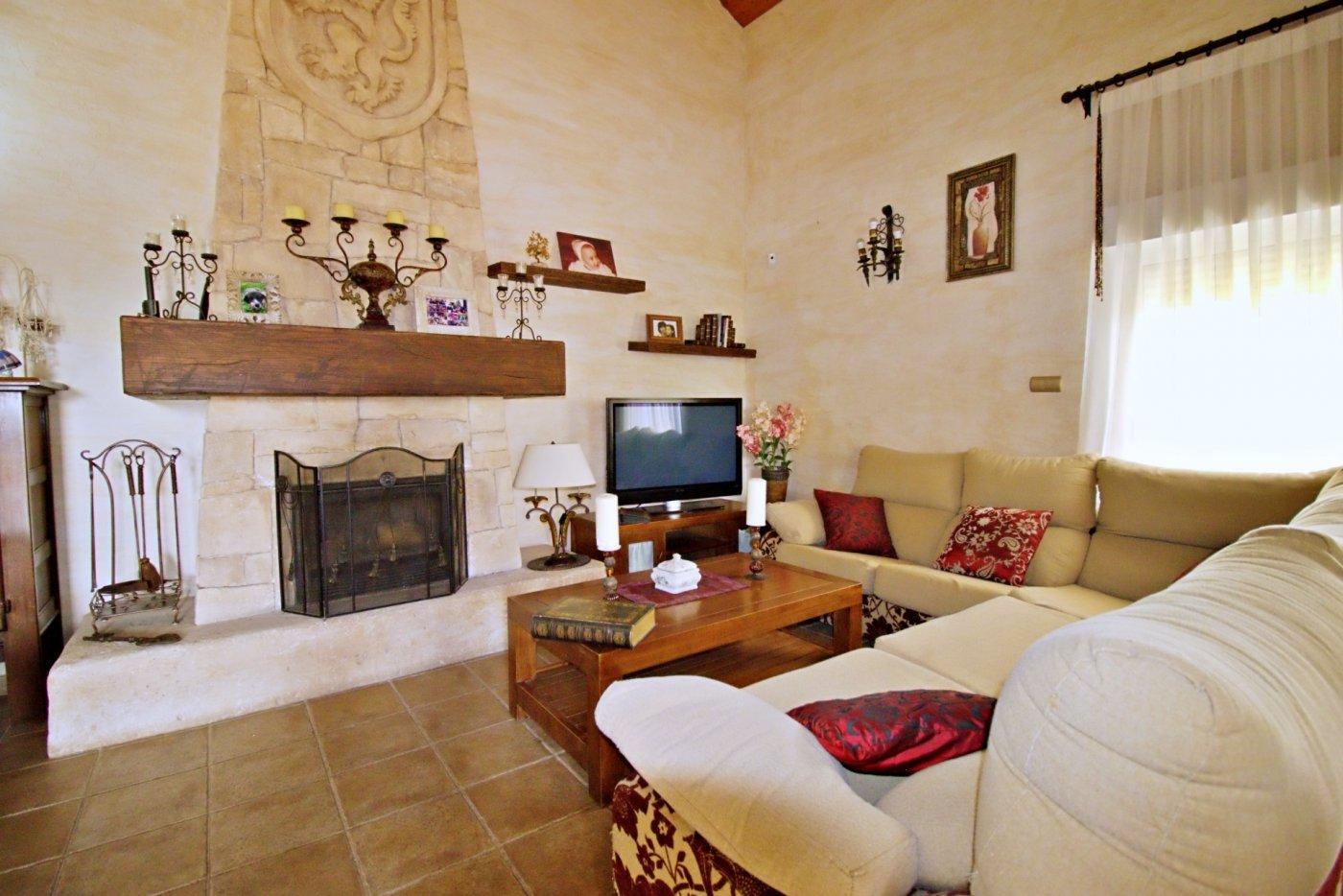 Villa for Sale in Elche
