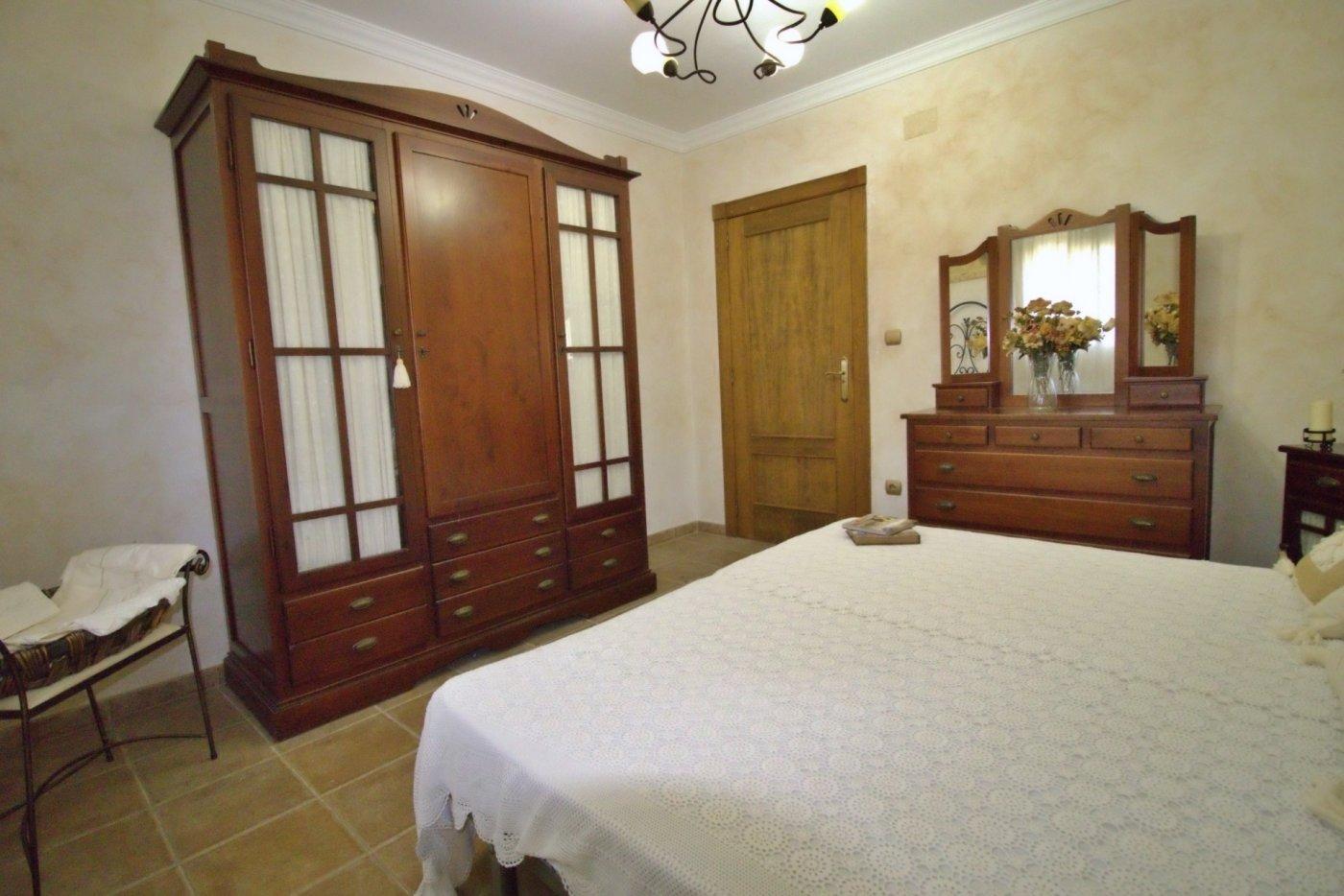 Villa for Sale in Elche