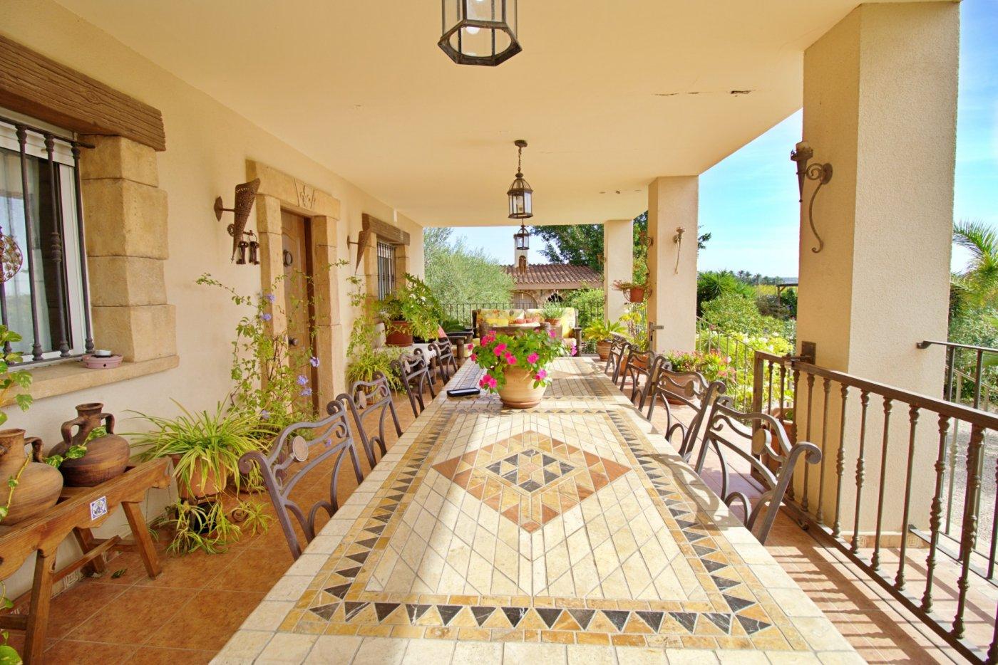 Villa for Sale in Elche
