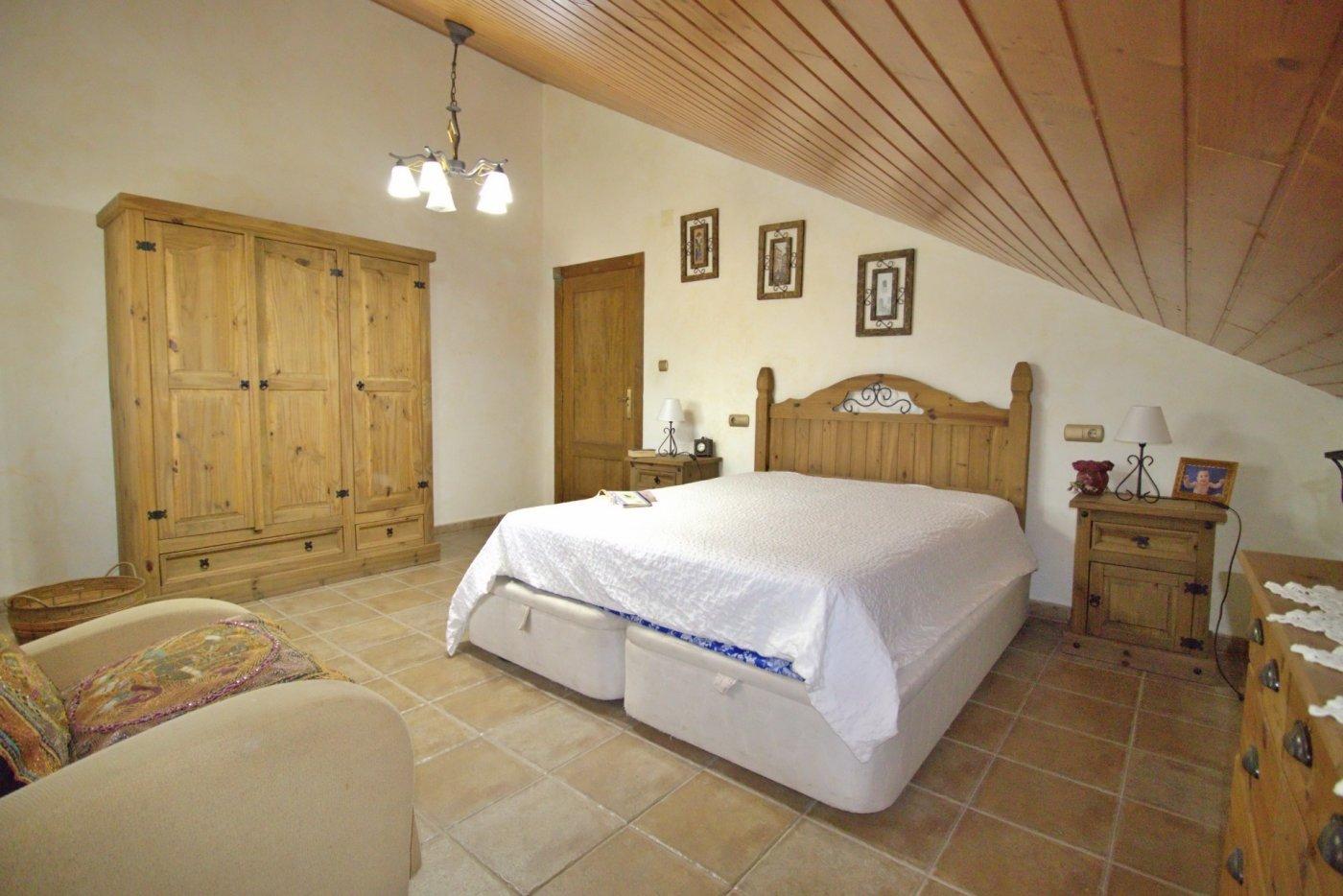 Villa for Sale in Elche