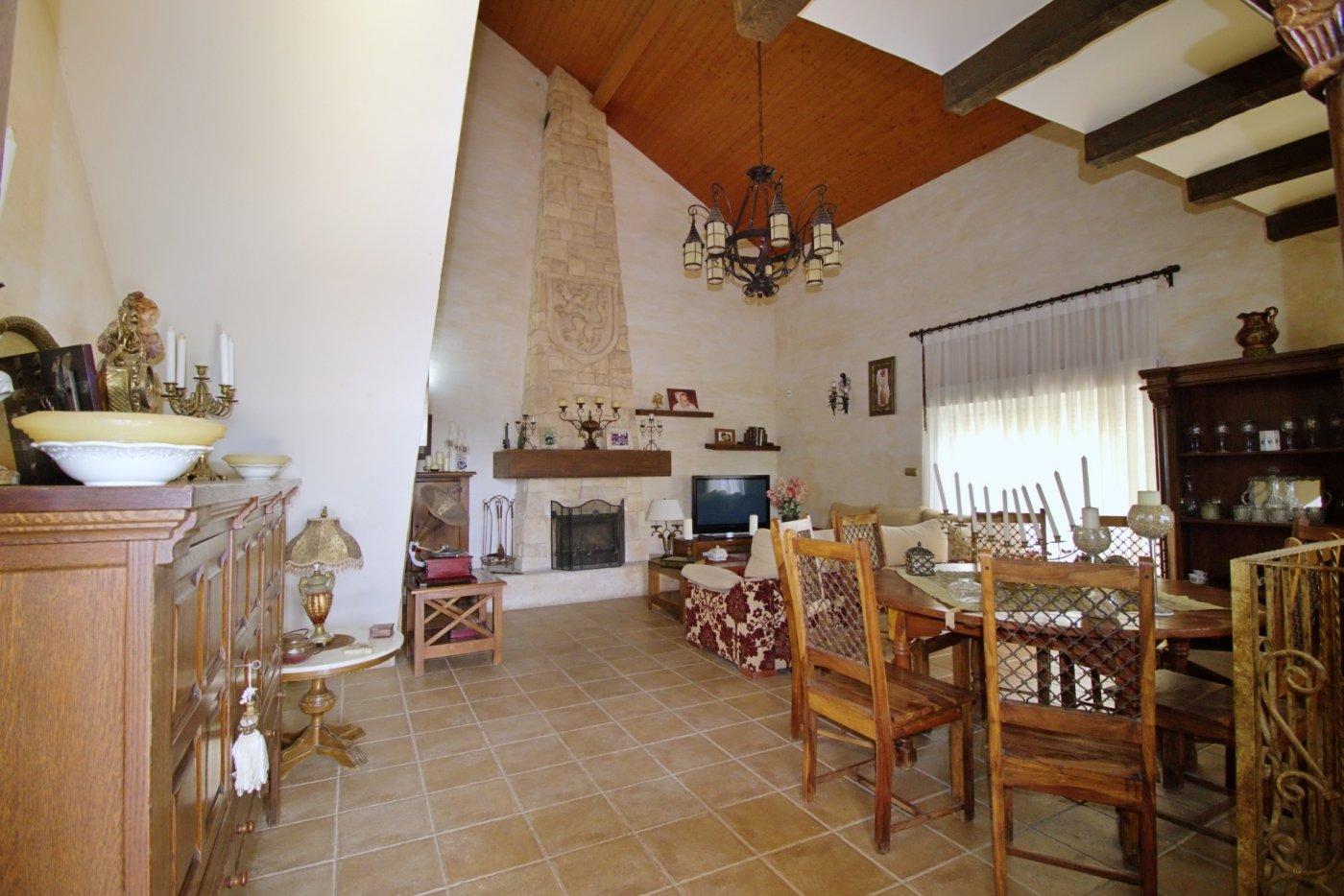 Villa for Sale in Elche
