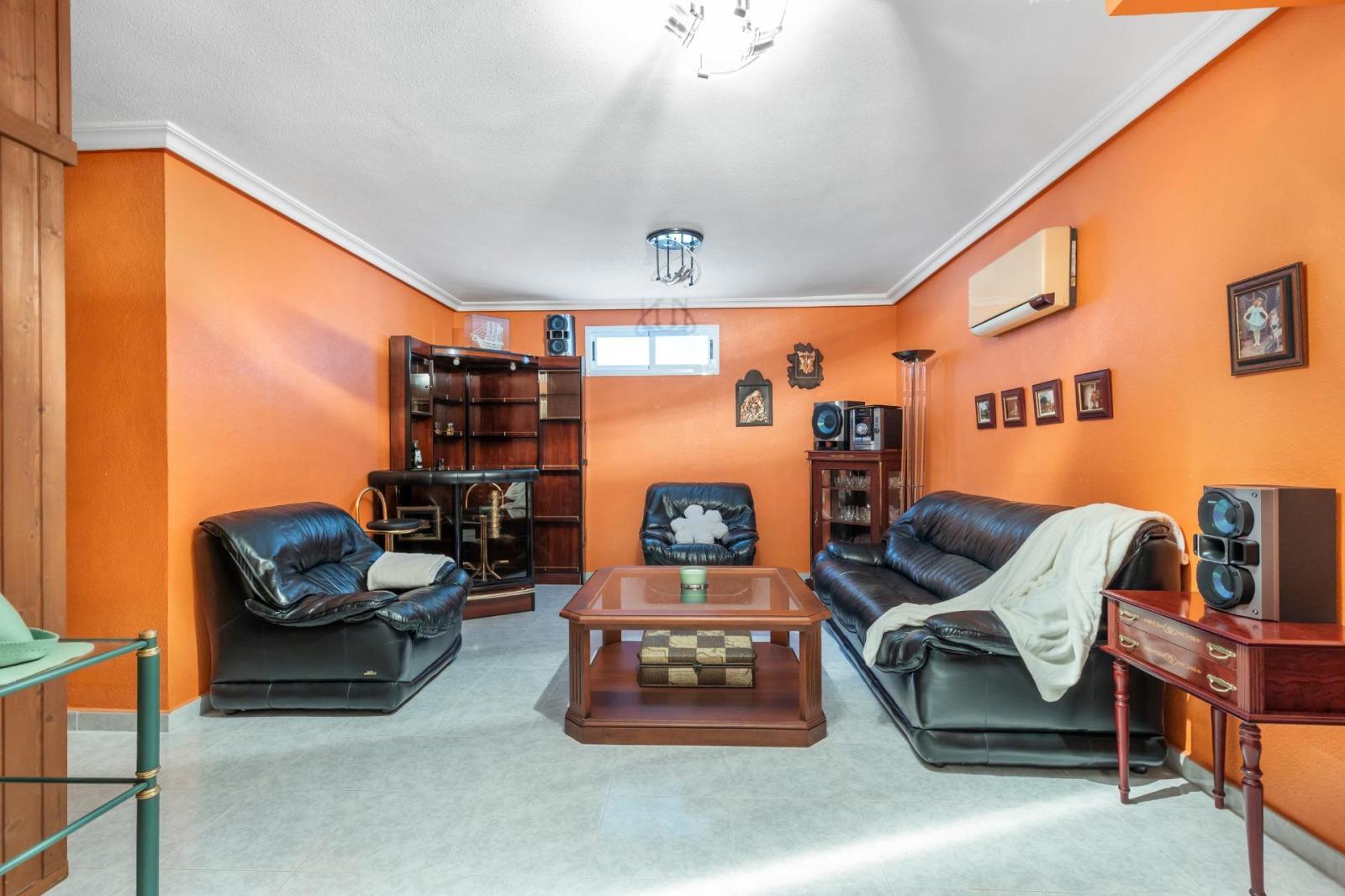 Villa for Sale in Rojales