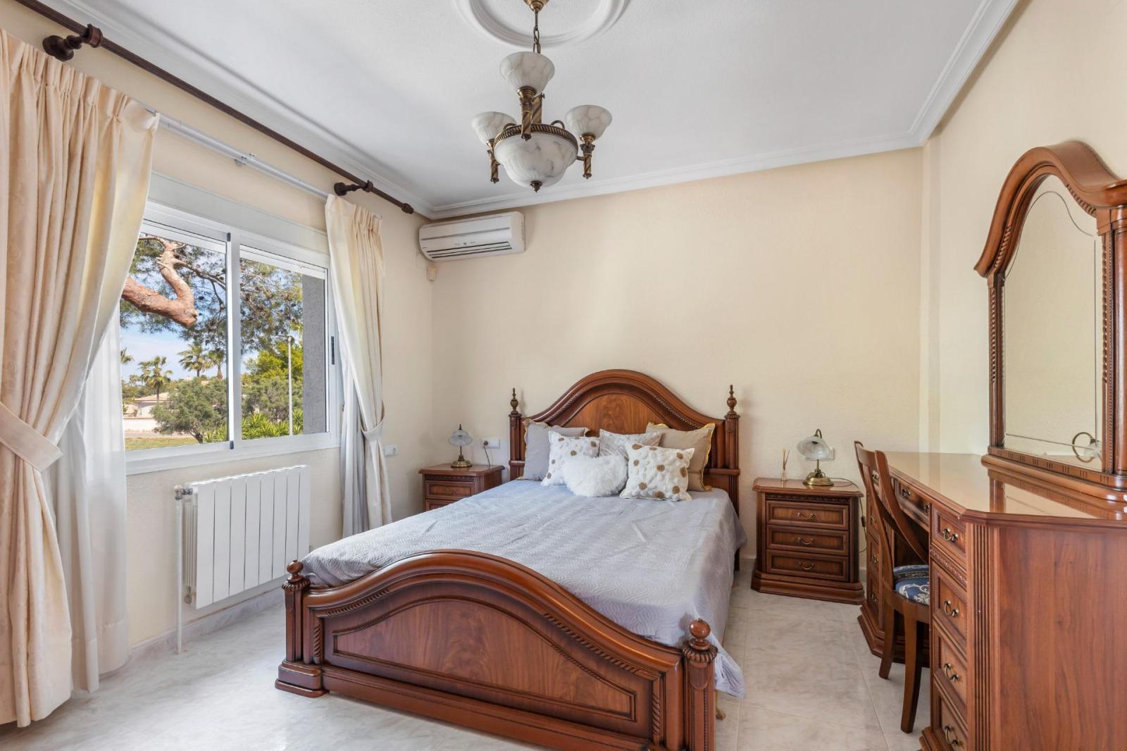 Villa for Sale in Rojales