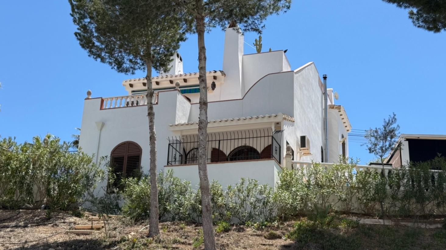 Villa for Sale in Orihuela