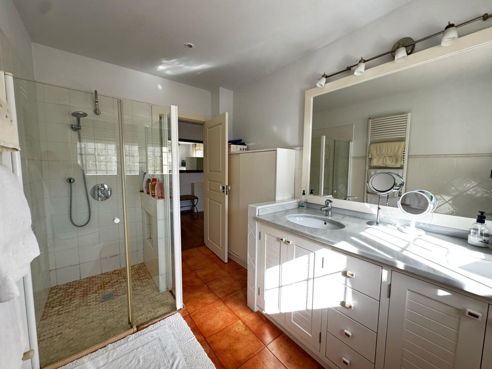 Villa for Sale in Cartagena
