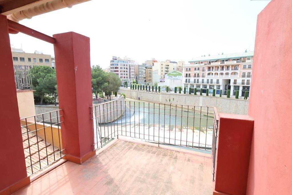 Villa en Venta en Orihuela