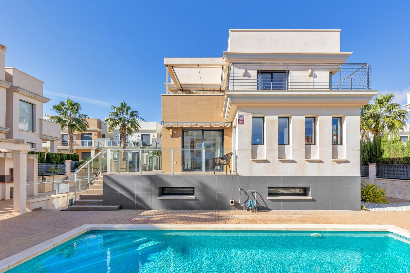 Villa en Venta en Orihuela