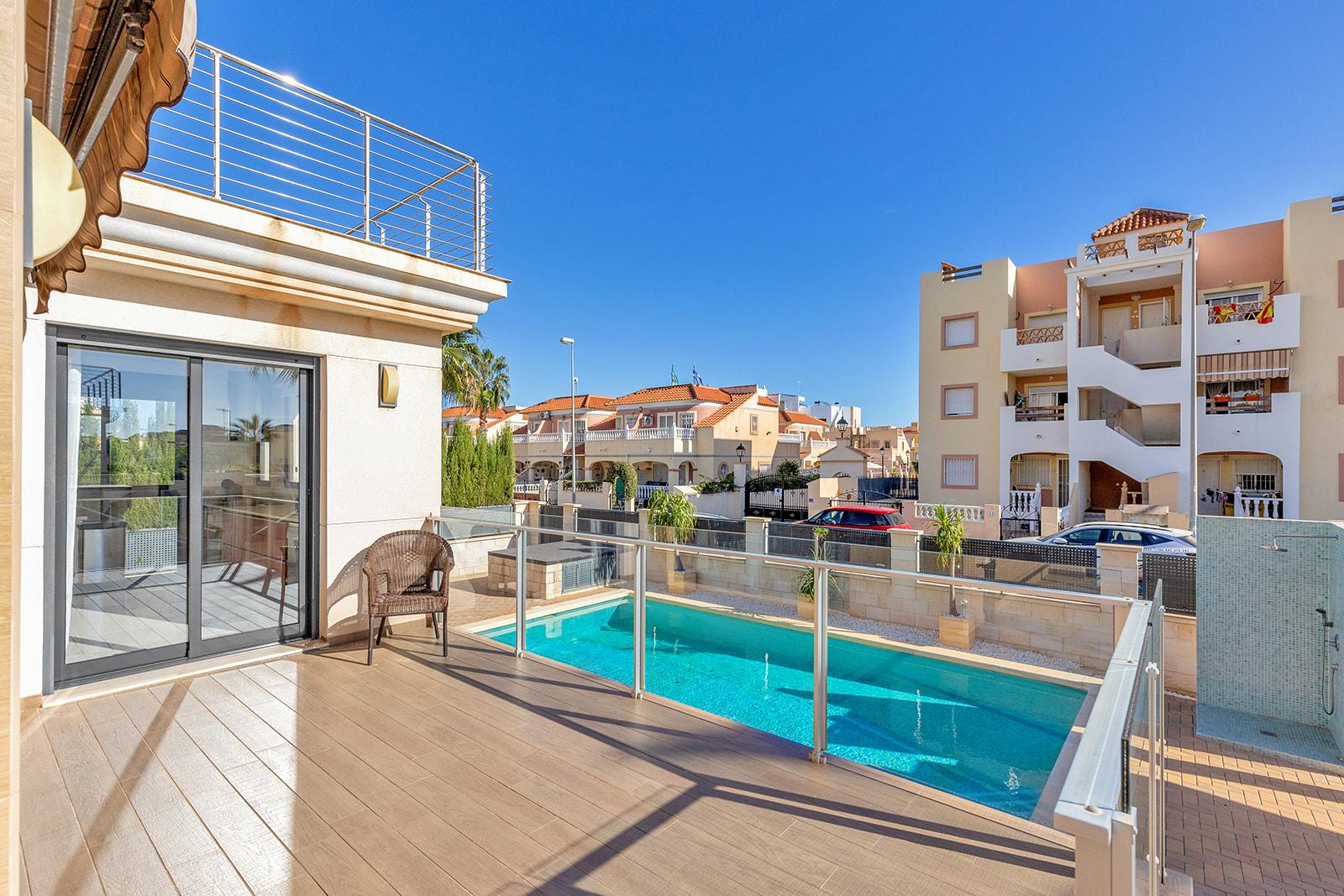 Villa en Venta en Orihuela