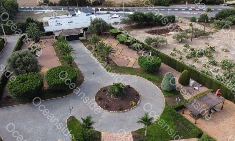 Villa for Sale in Elche