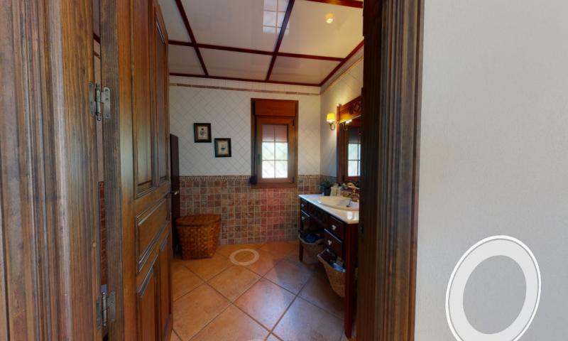 Villa for Sale in Elche