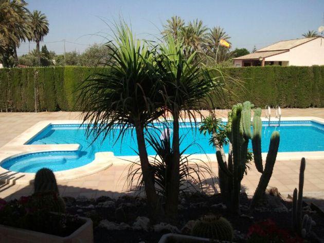 Villa for Sale in Elche