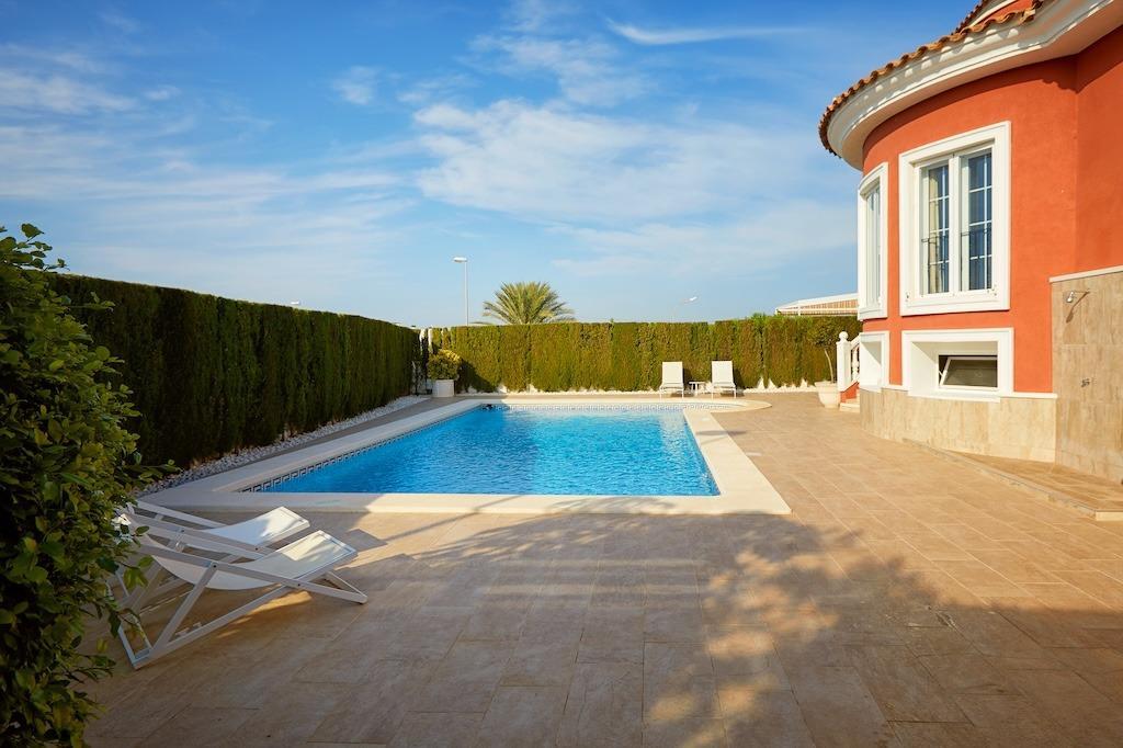 Villa en Venta en Rojales