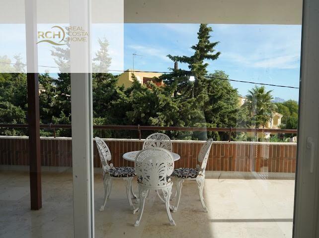 Villa for Sale in La Nucia