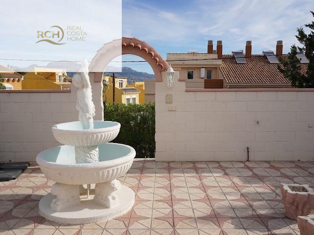 Villa for Sale in La Nucia