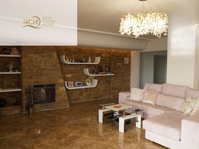 Villa for Sale in La Nucia