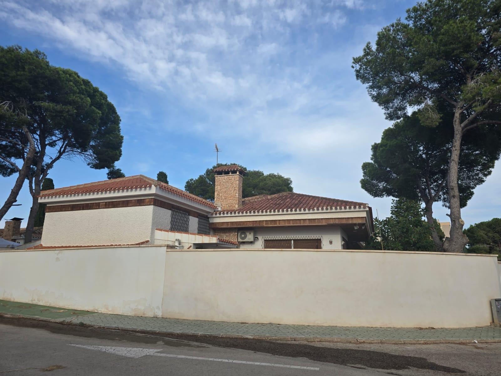 Villa en Venta en Orihuela