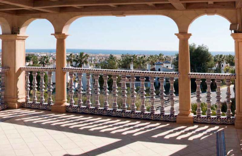 Villa for Sale in Orihuela
