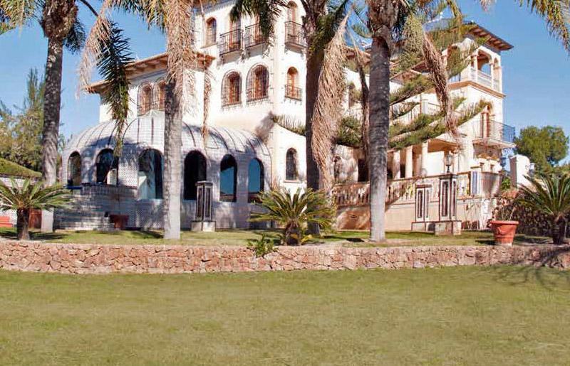 Villa for Sale in Orihuela