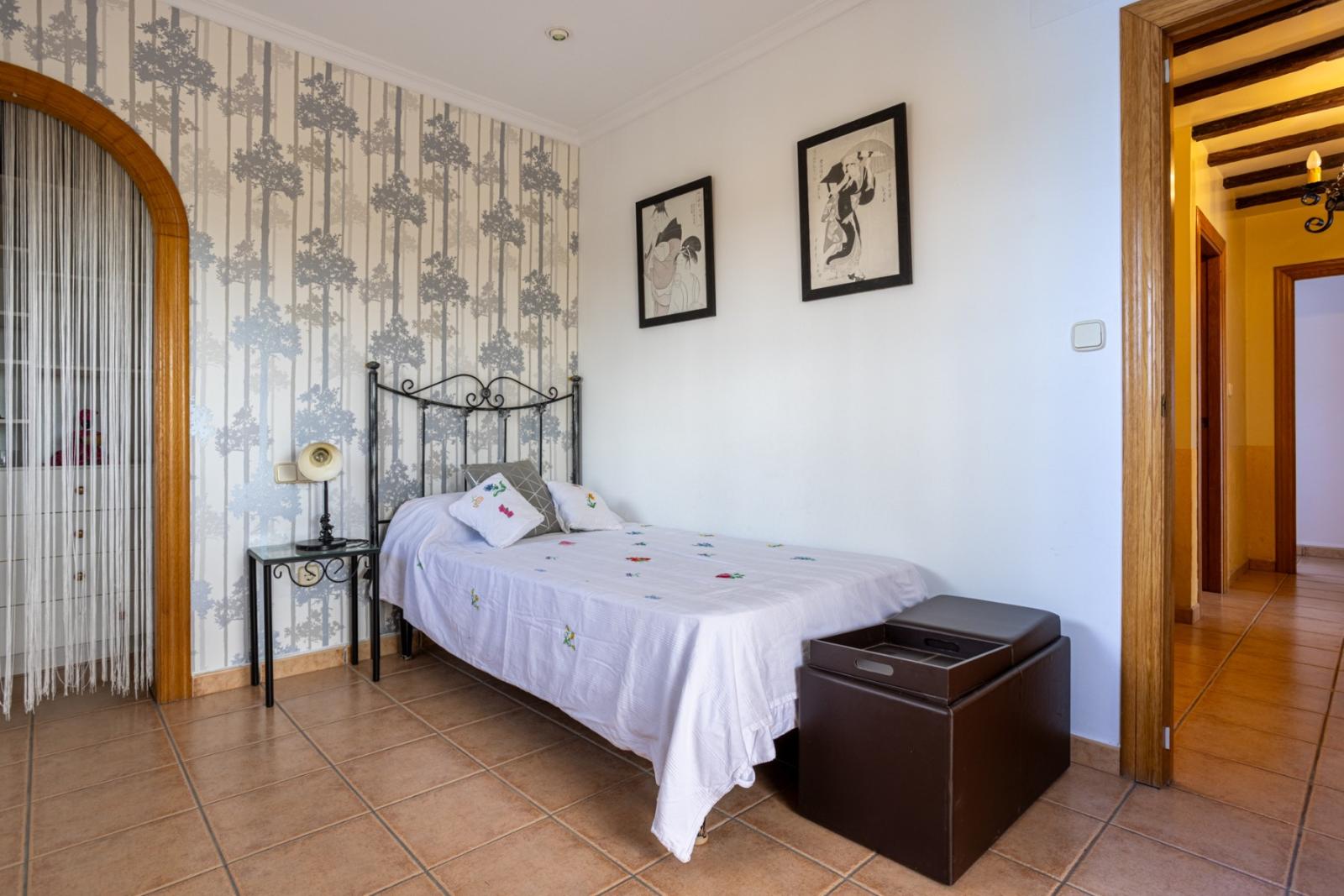 Villa for Sale in Elche