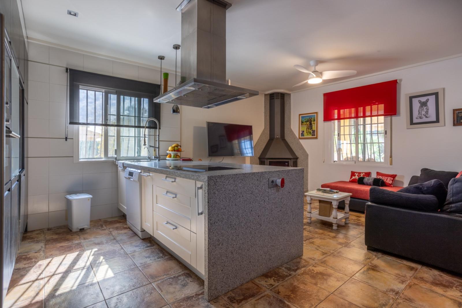 Villa for Sale in Elche