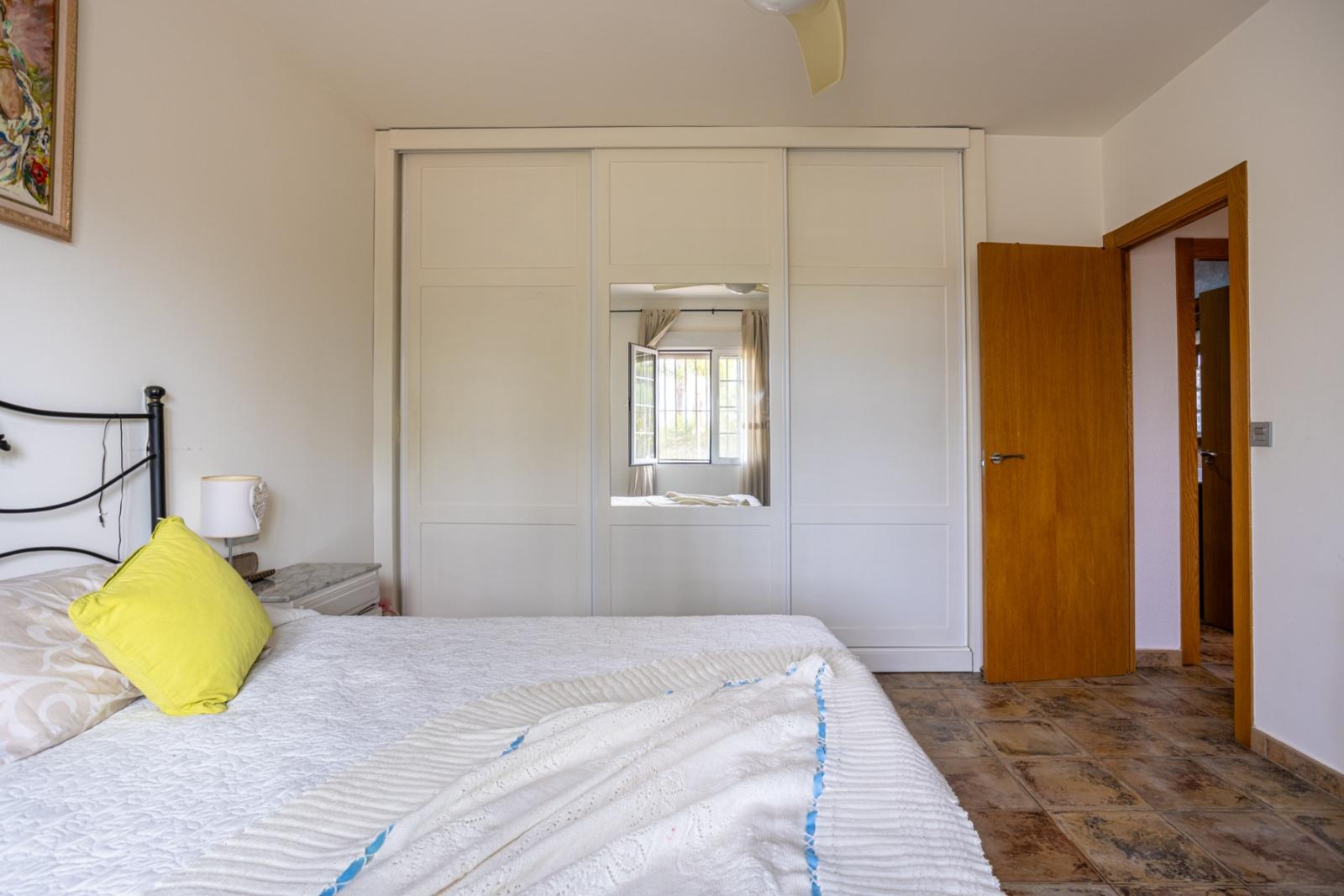 Villa for Sale in Elche