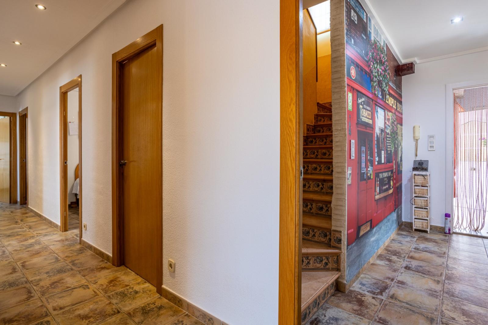 Villa for Sale in Elche