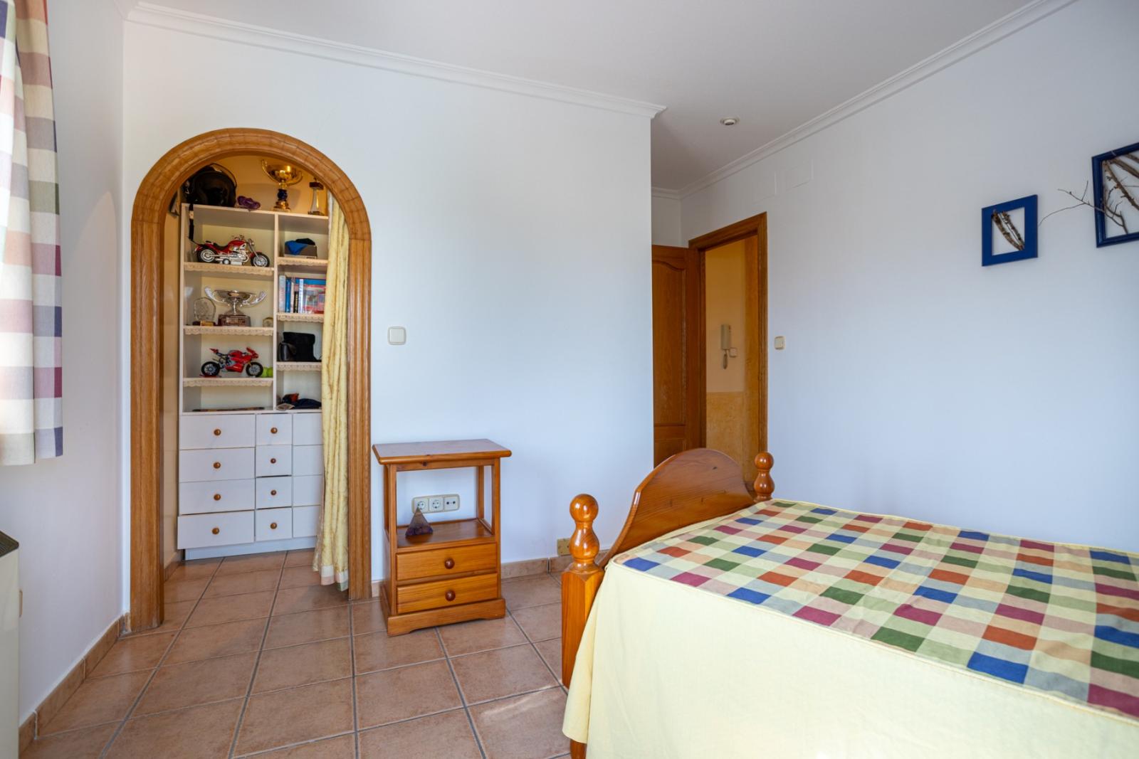 Villa for Sale in Elche