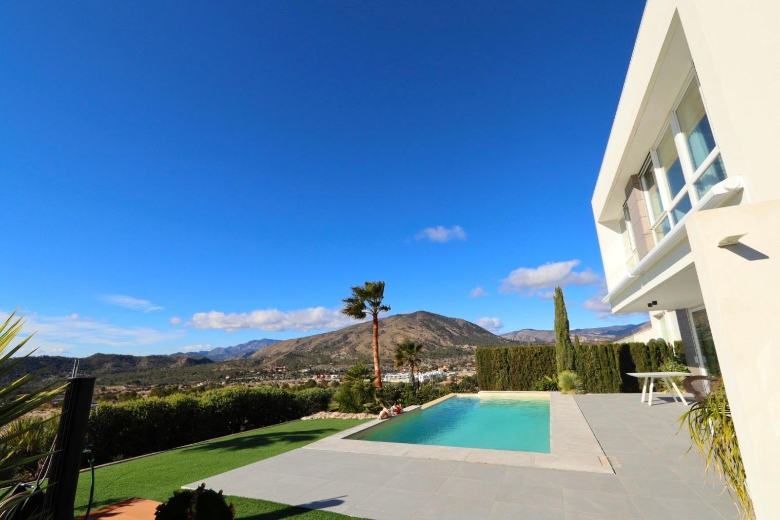 Villa for Sale in Finestrat