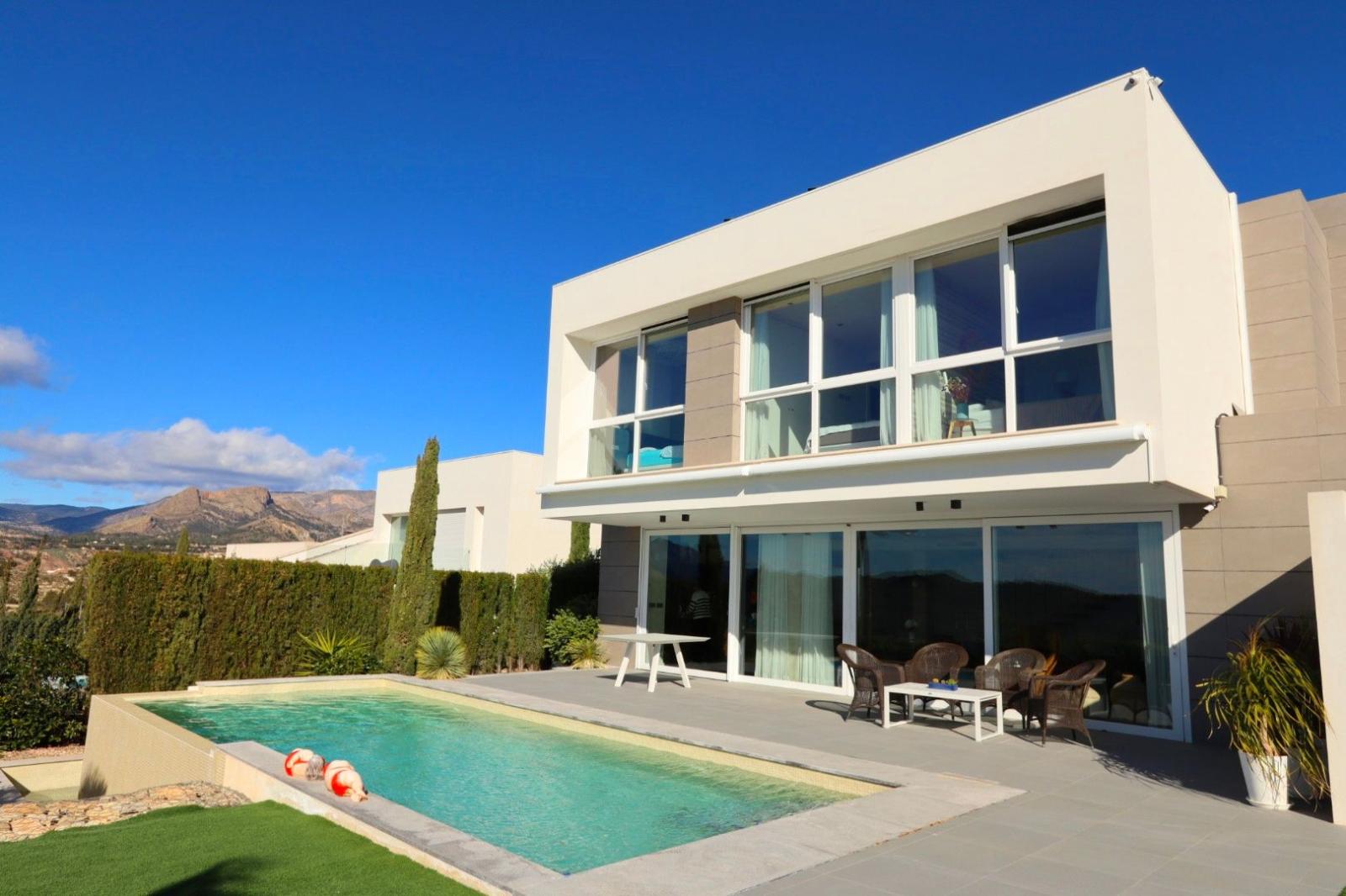 Villa for Sale in Finestrat