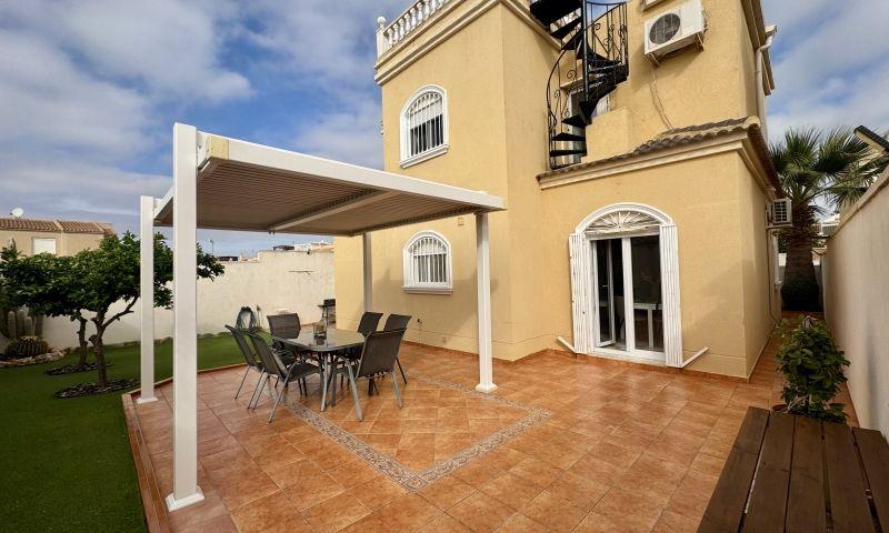 Villa en Venta en Torrevieja