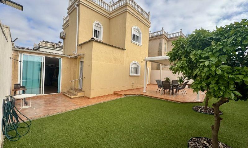 Villa en Venta en Torrevieja