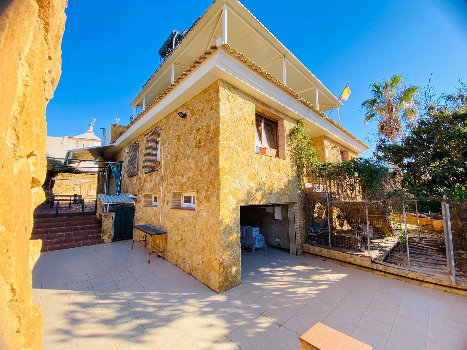 Villa for Sale in Orihuela