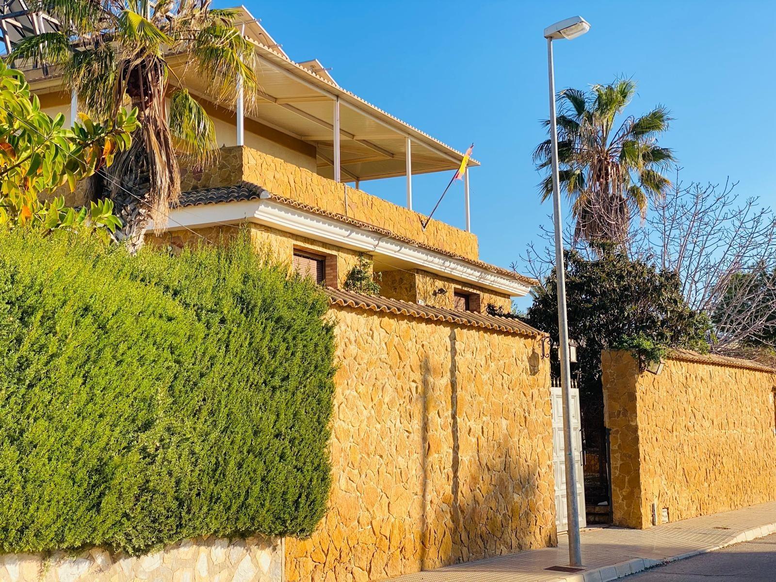 Villa for Sale in Orihuela