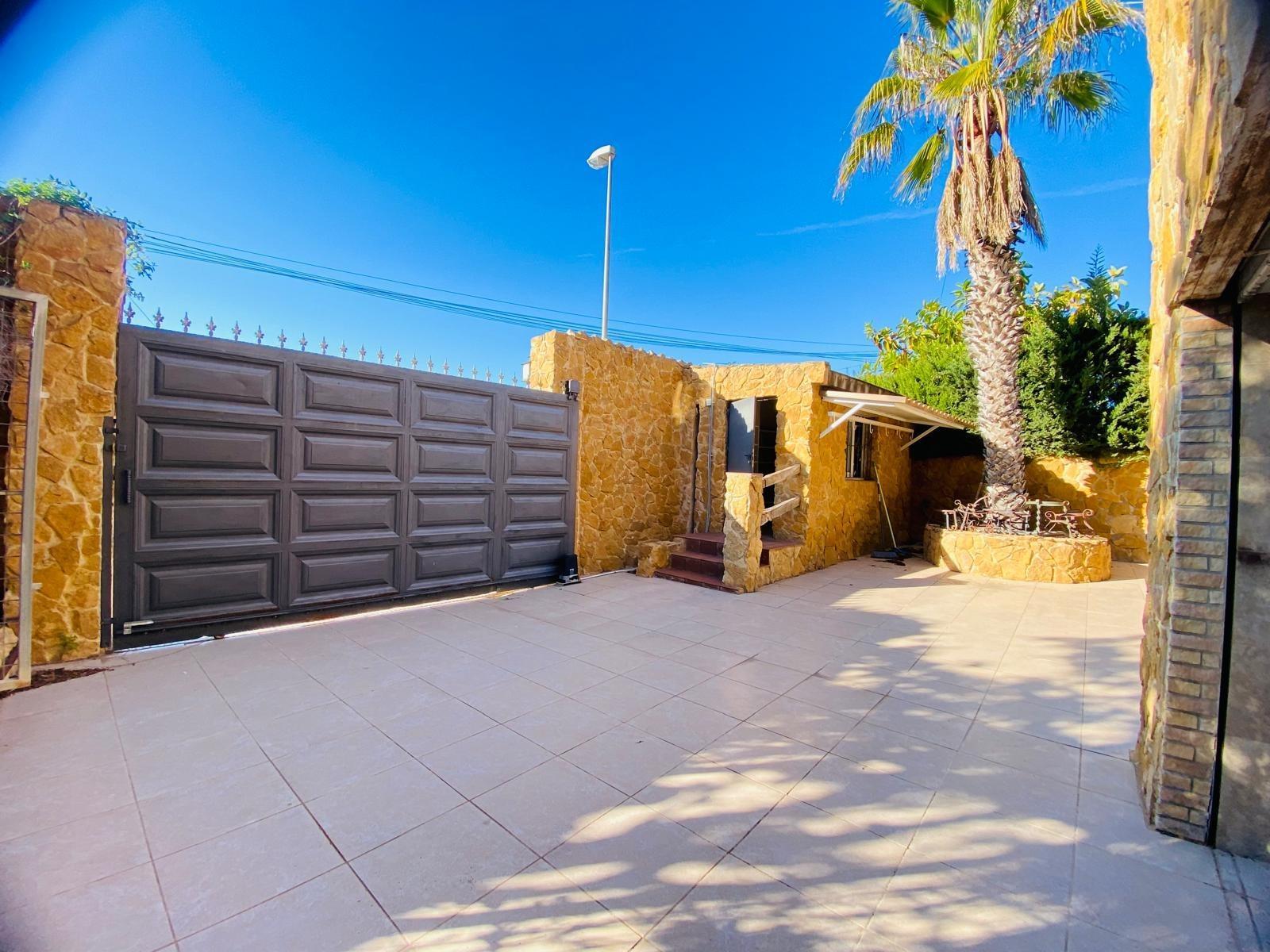Villa for Sale in Orihuela