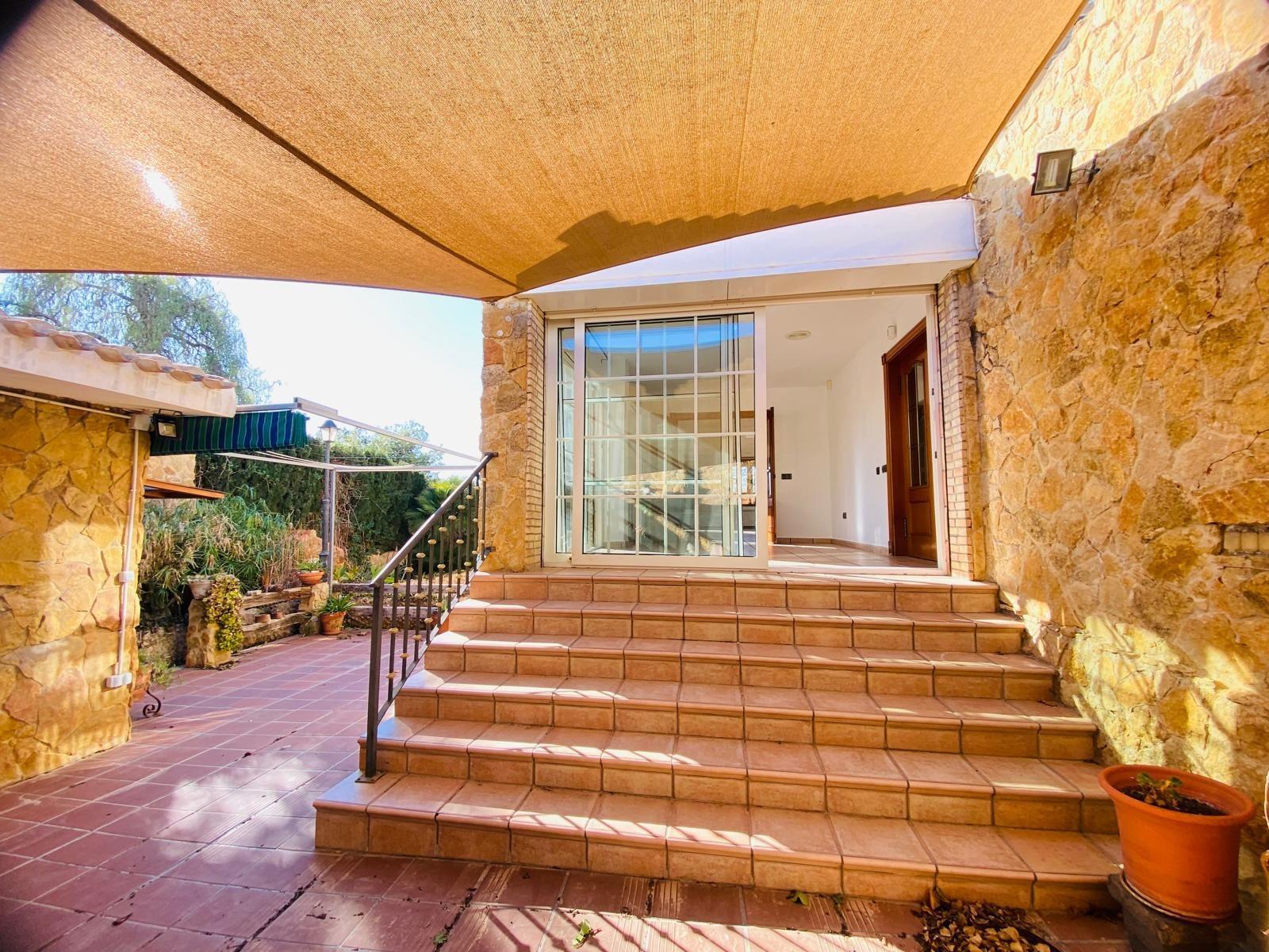 Villa for Sale in Orihuela