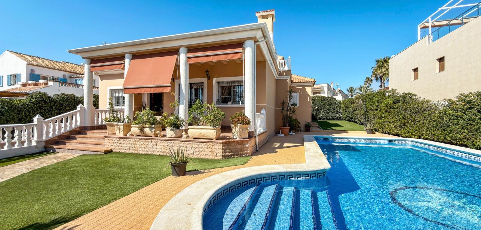 Villa en Venta en Torrevieja