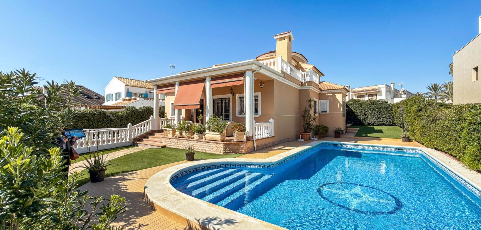 Villa en Venta en Torrevieja